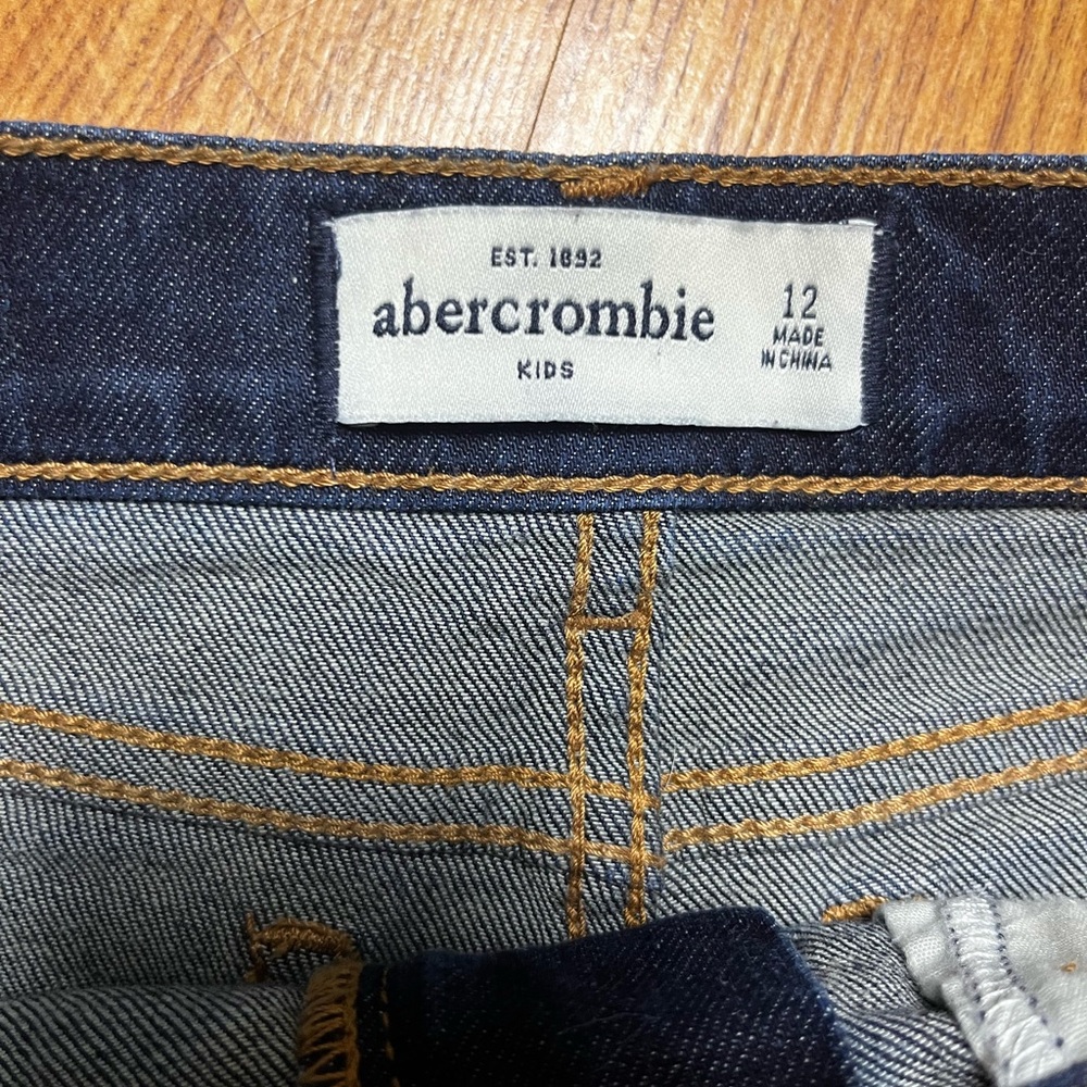 Abercrombie Shorts - Picture 3 of 5